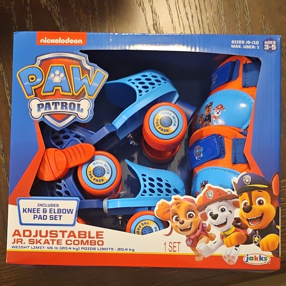 Paw Patrol Blue and Red Jr. Skate Set